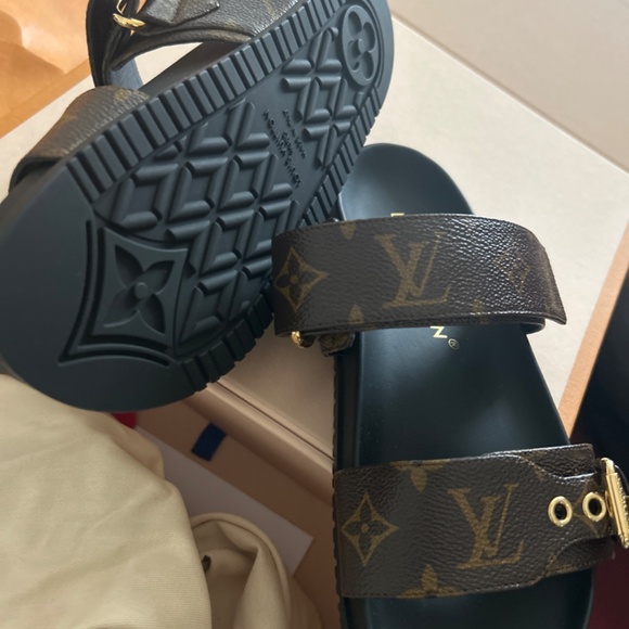 Louis Vuitton Mules - Picture 3 of 3